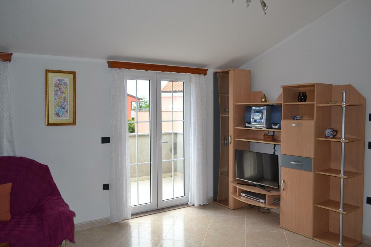 Apartman Ika Umag Exterior photo
